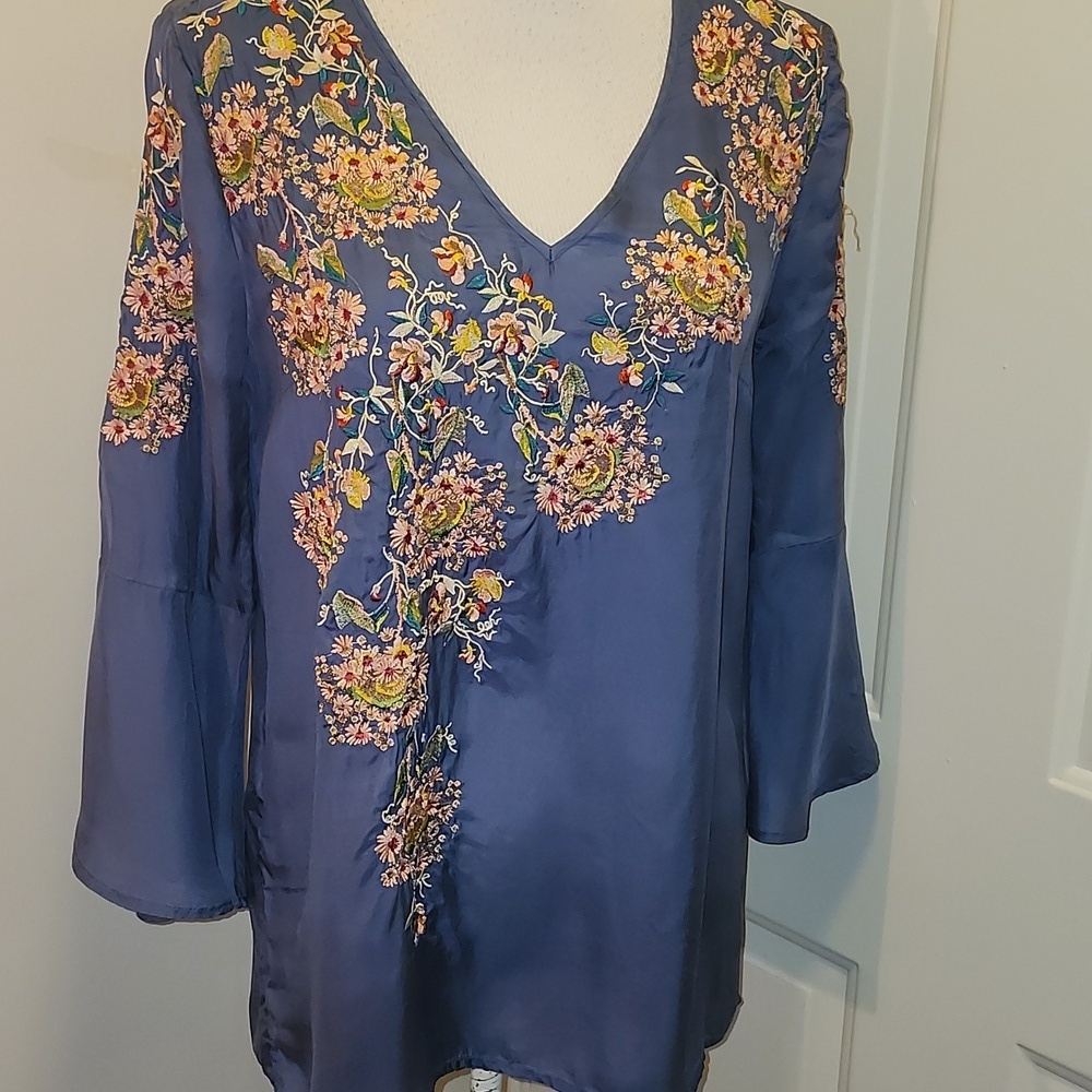 Sundance Top with Floral Embroidery Cupro Size Small Boho